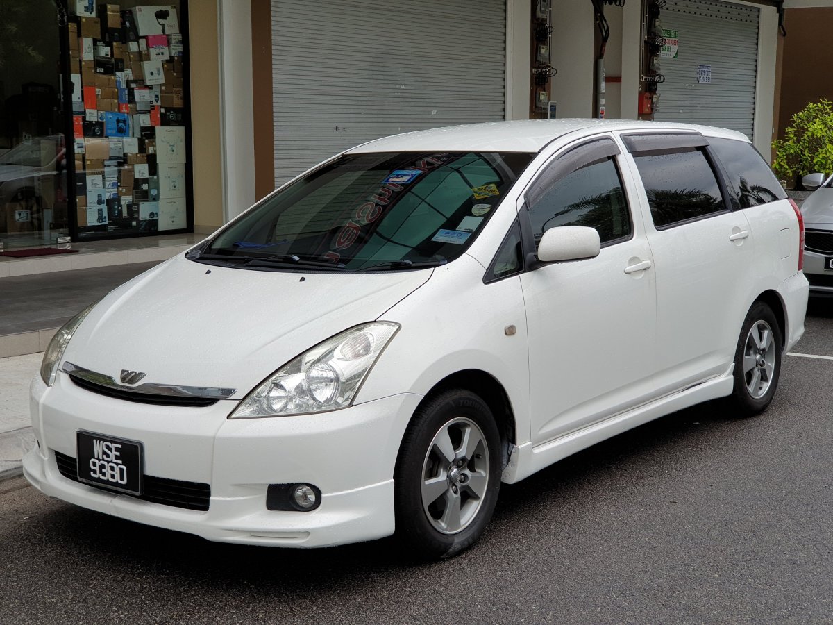 Toyota Yaris 2008 гибрид