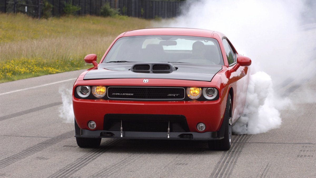 Dodge Challenger srt8 392 2012