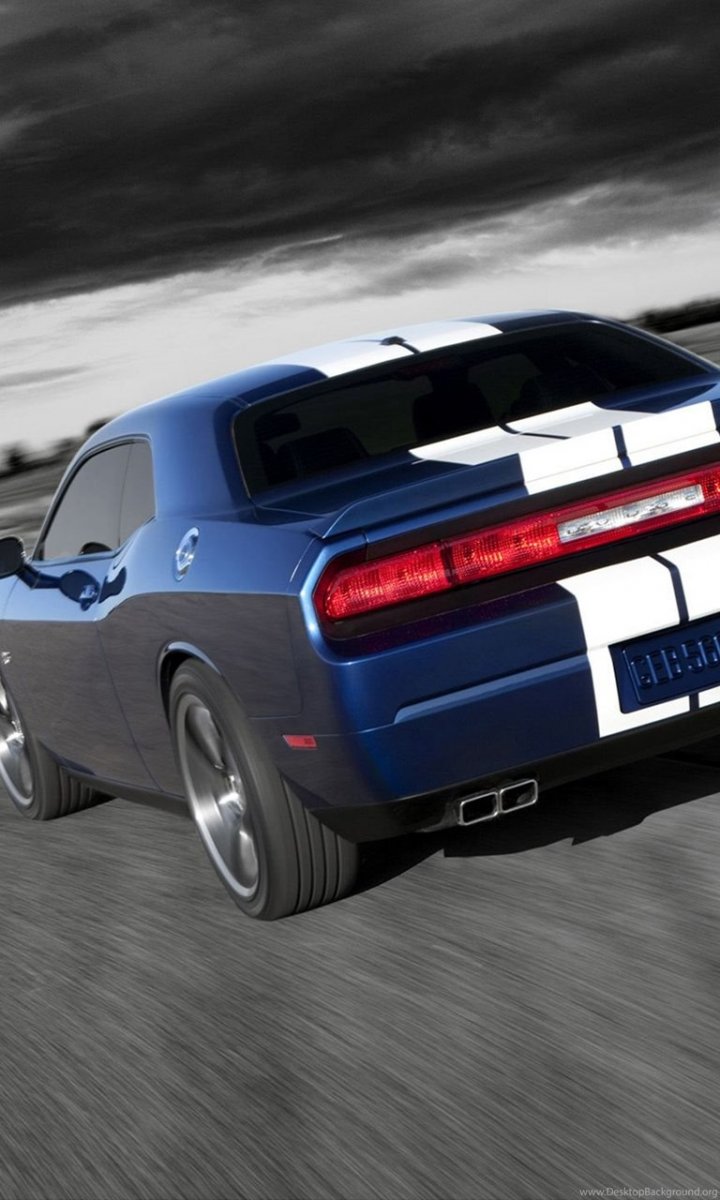 Dodge Challenger srt 392