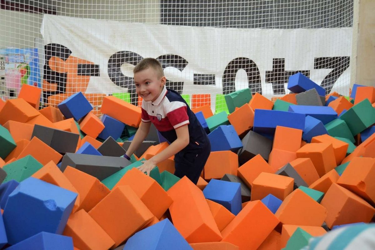 Батутный центр Смоленск ZKIDZ