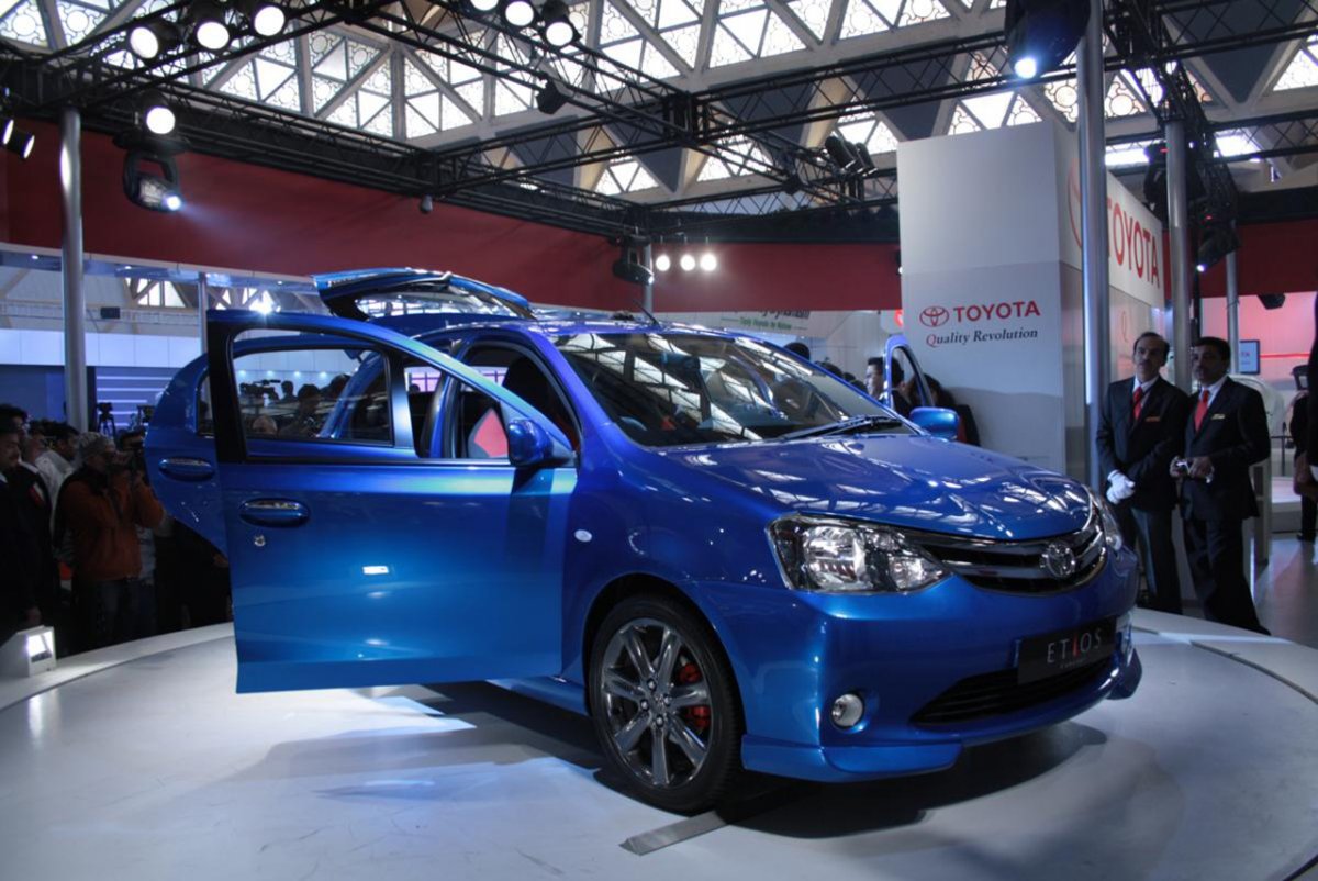 Dacia Logan MCV 2014 универсал