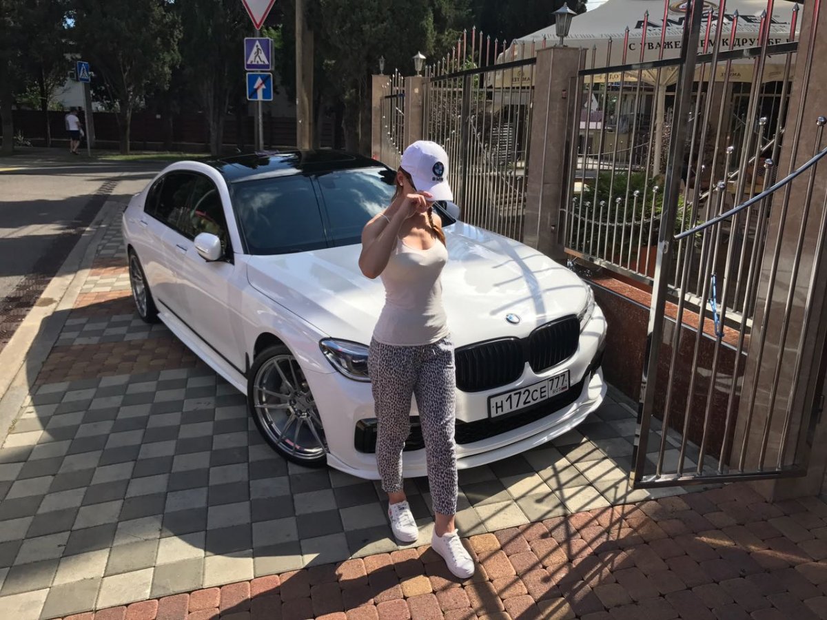 BMW 2002 hommage Concept