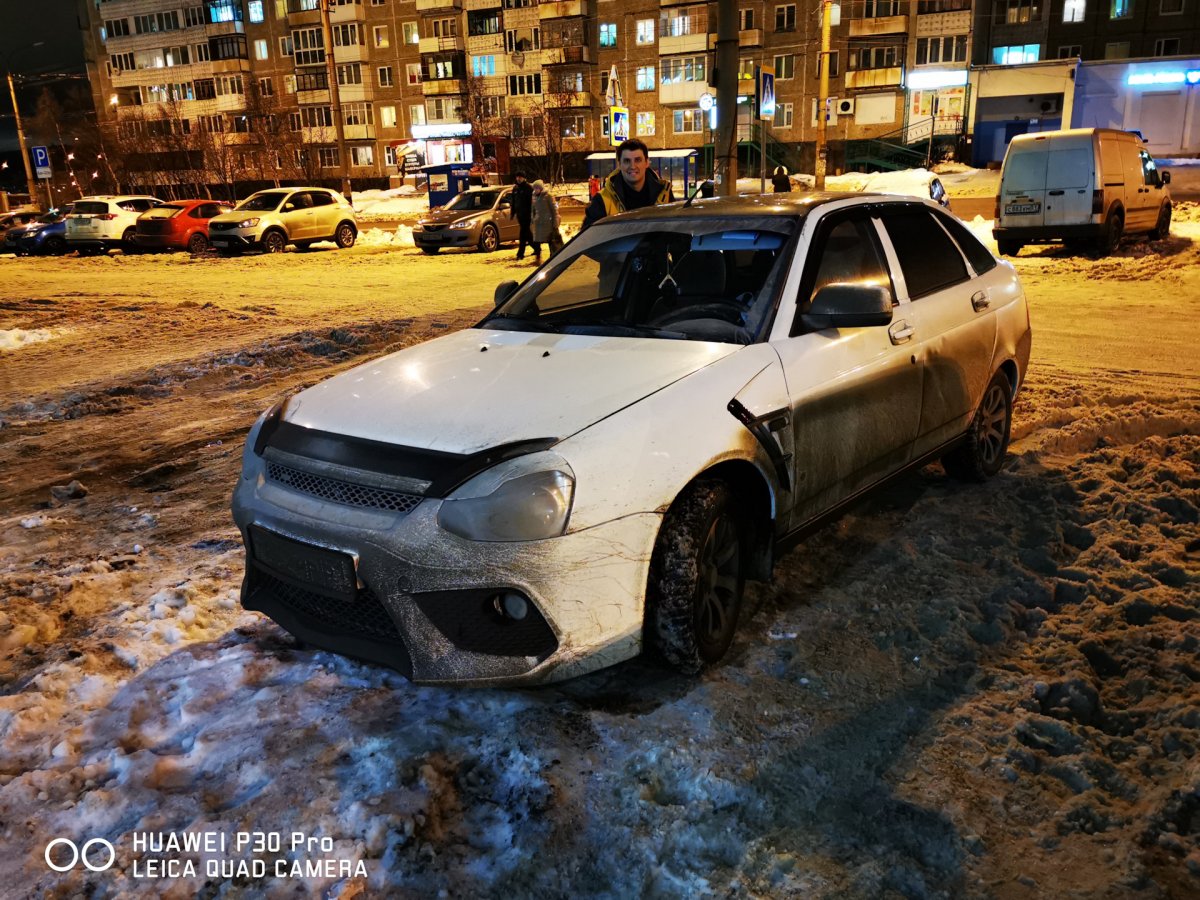 Ржавая Приора хэтчбек