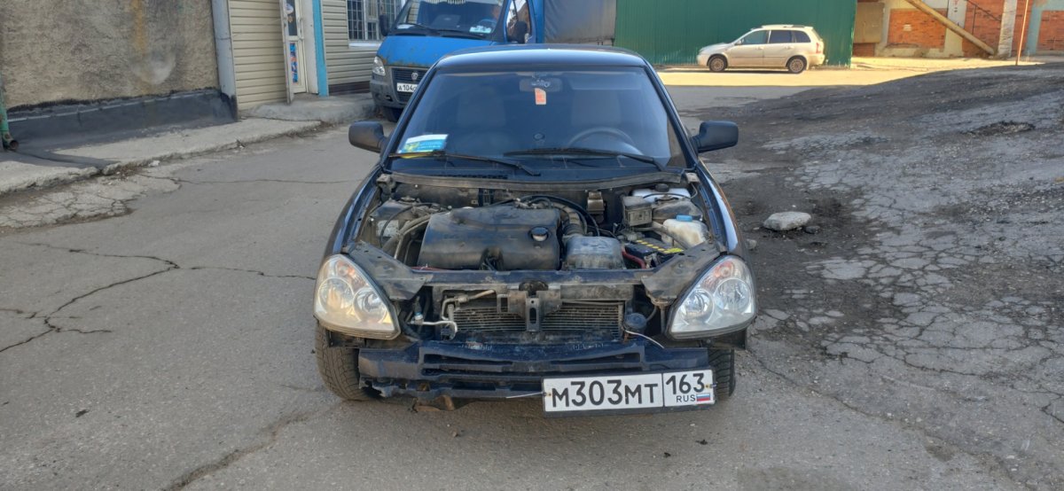 Лада Приора хэтчбек 2008 ржавая