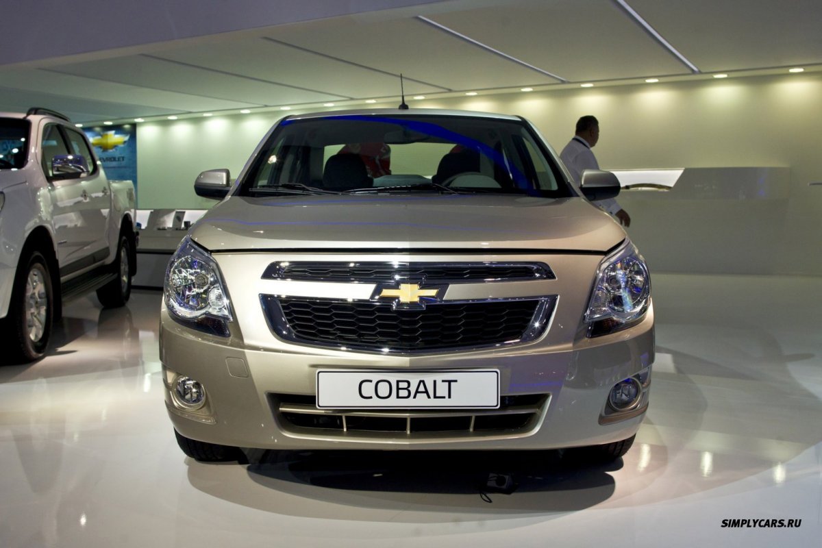 Chevrolet Cobalt Ravon r4