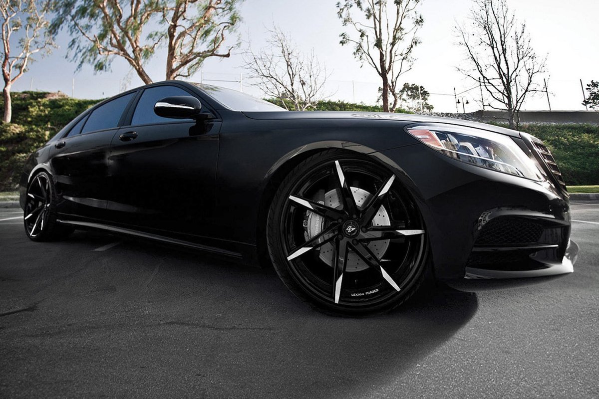 Мерседес 212е матовый