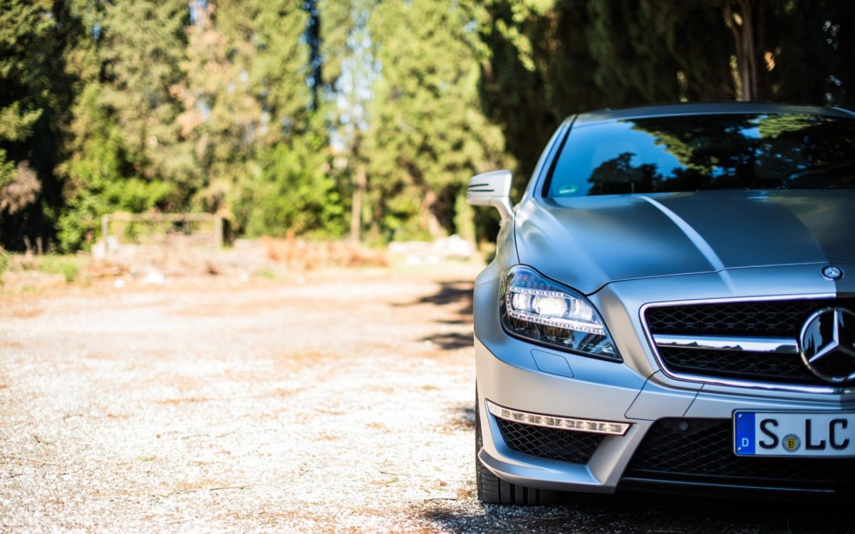Mercedes CLS 63 1600x900