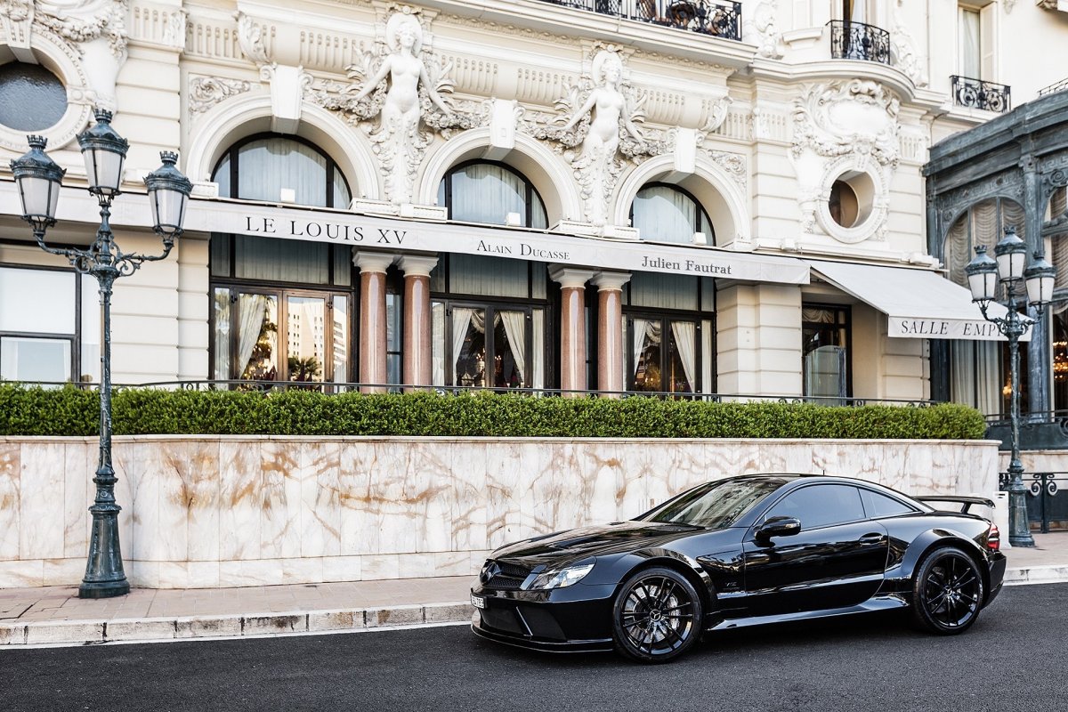Mercedes Benz r8