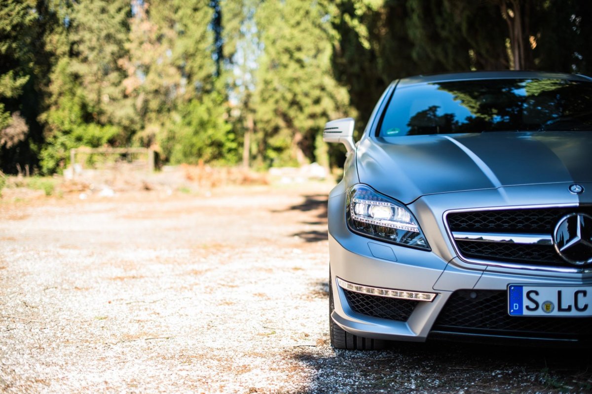 Mercedes CLS 63 1600x900