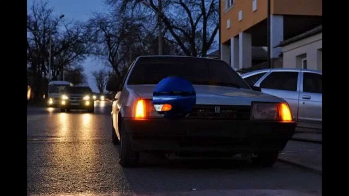 ВАЗ 2109 черная ночью
