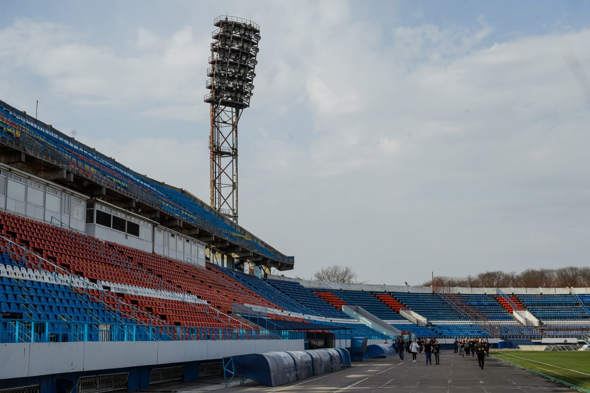 Трибуны стадиона профсоюзов в Воронеже