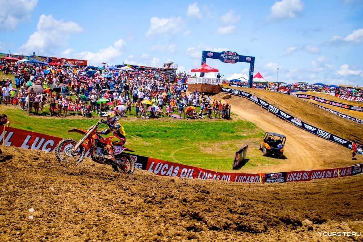 Мотокросс площадка