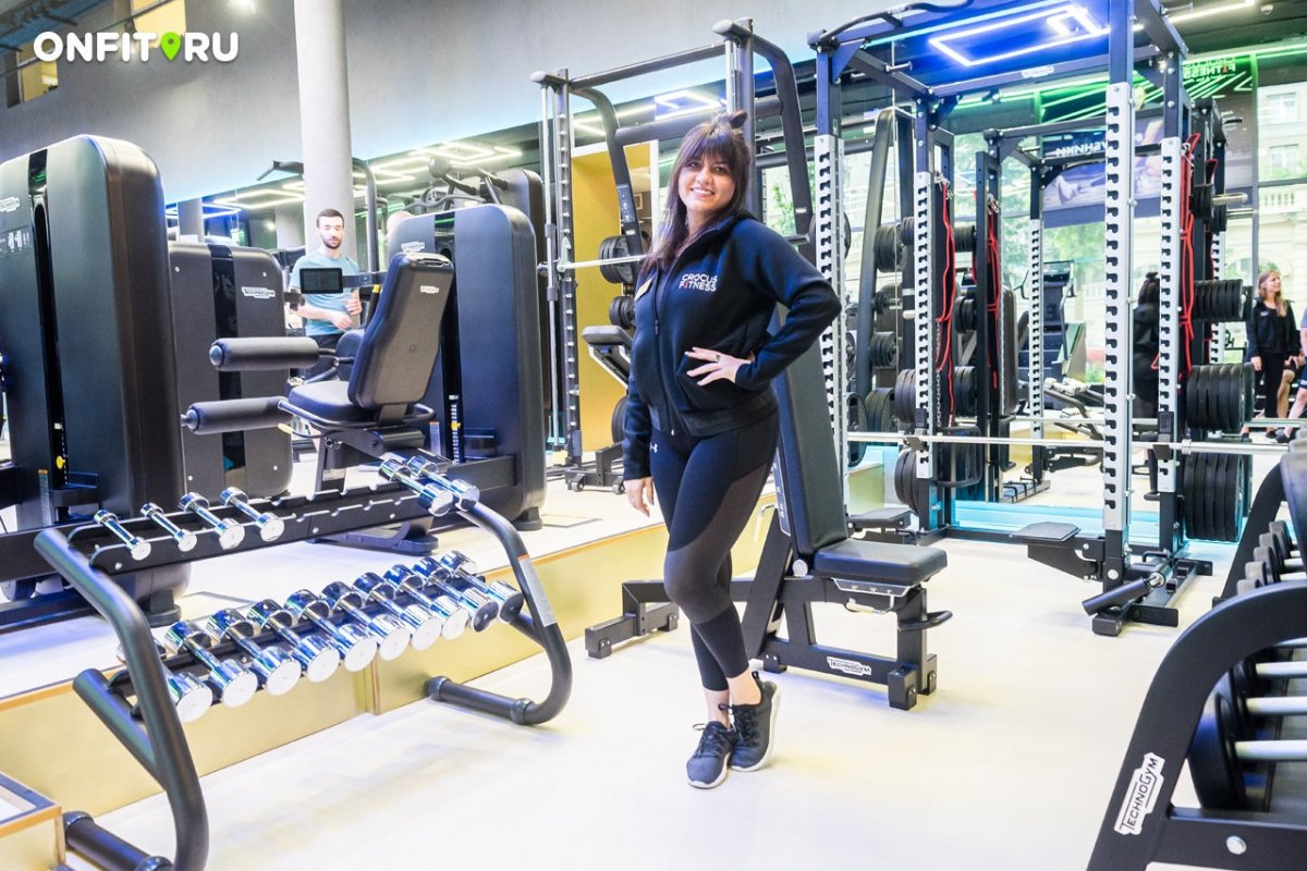 Crocus Fitness Земляной вал