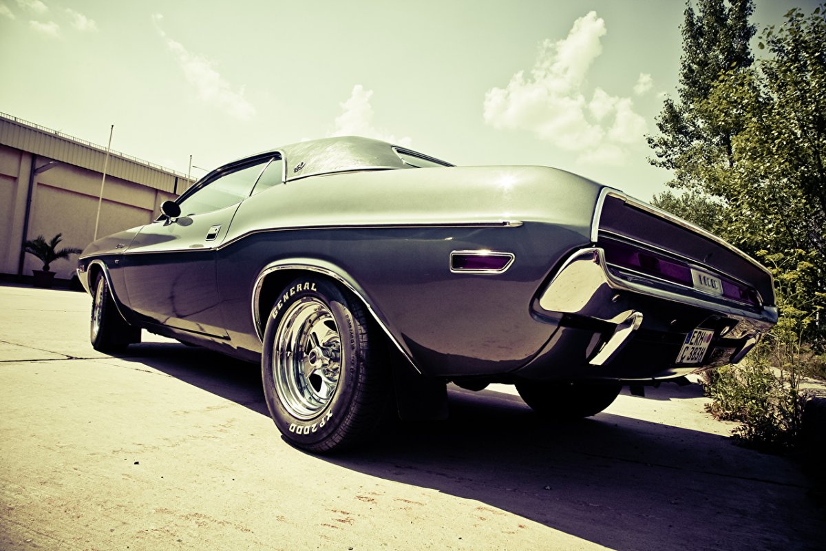 Dodge Challenger 1977