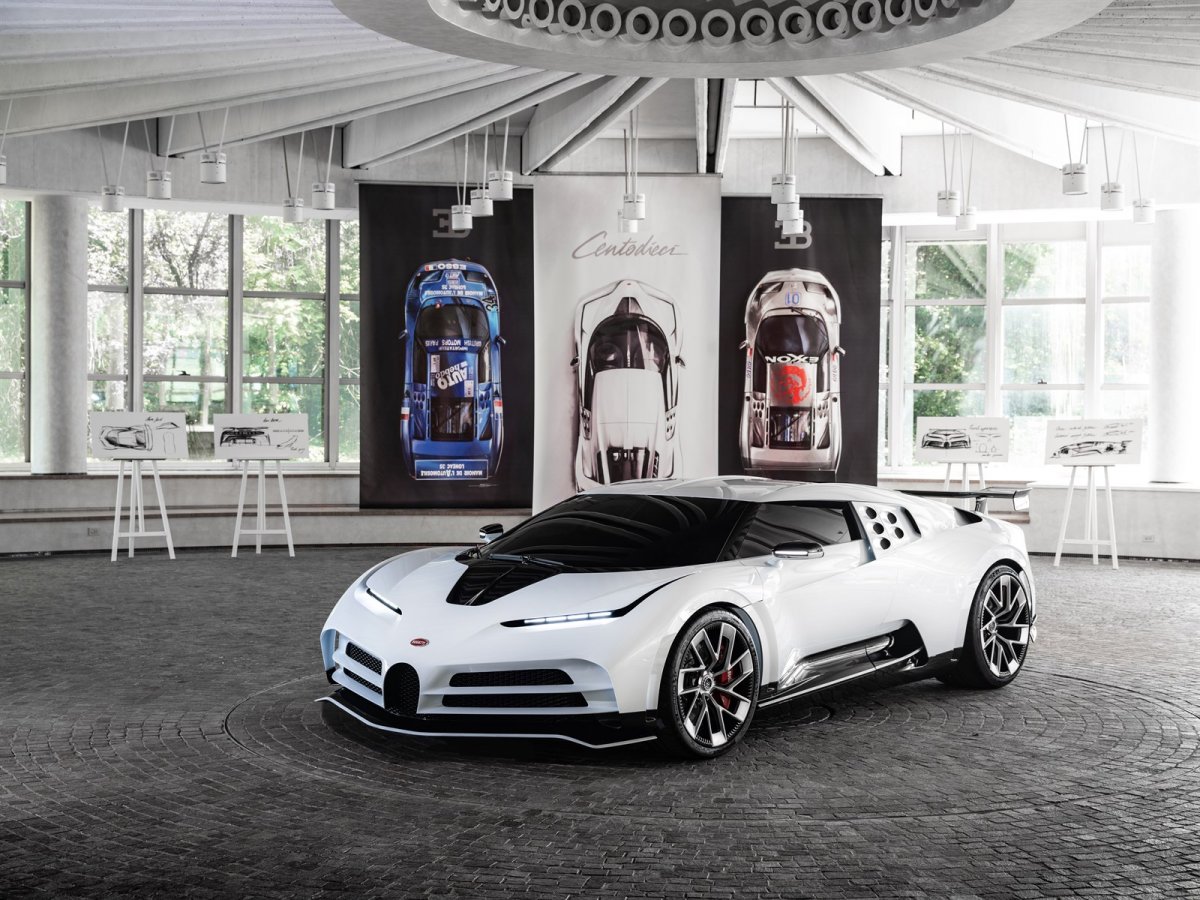 Bugatti 2020 Centodieci автомобиль