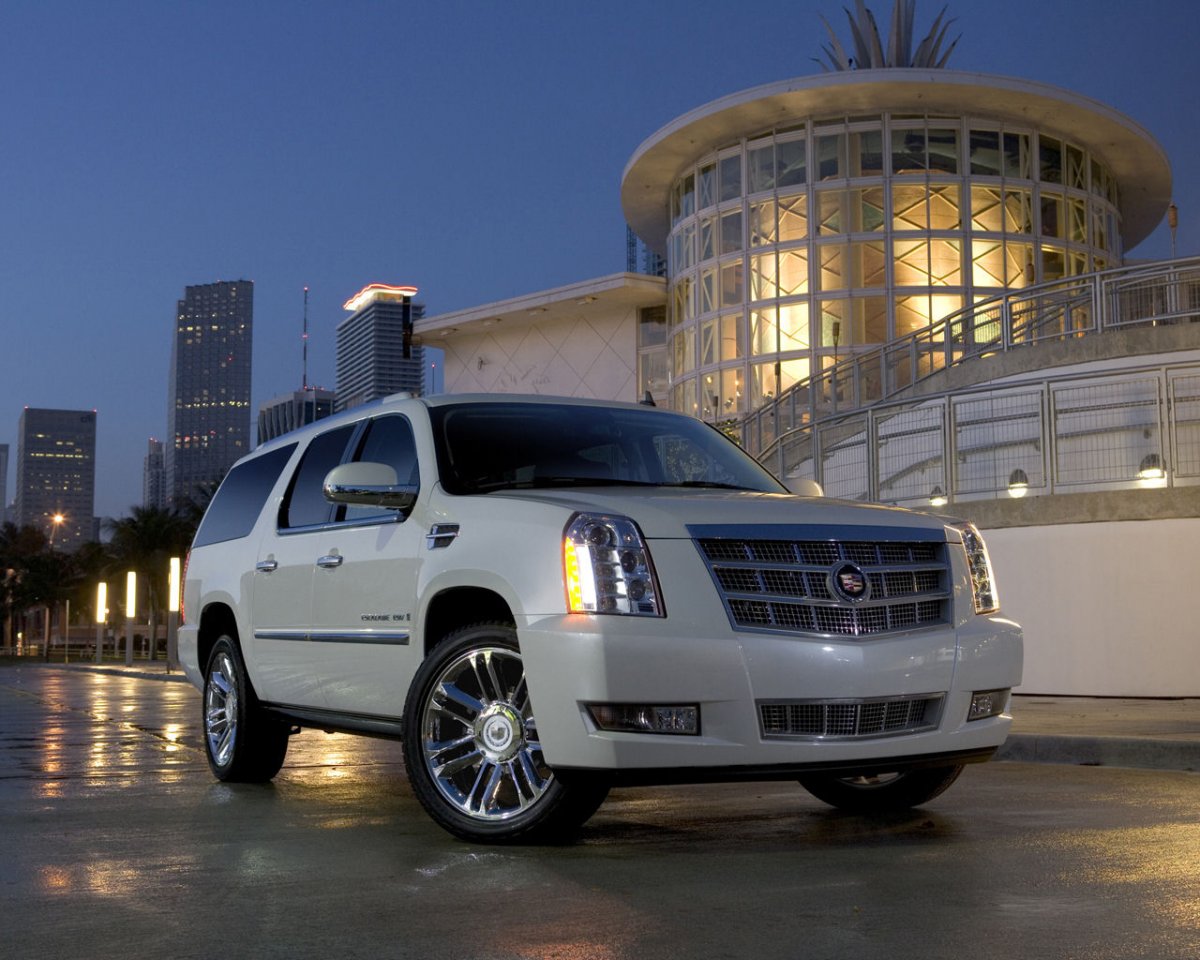 Politseyskiy Cadillac Escalade
