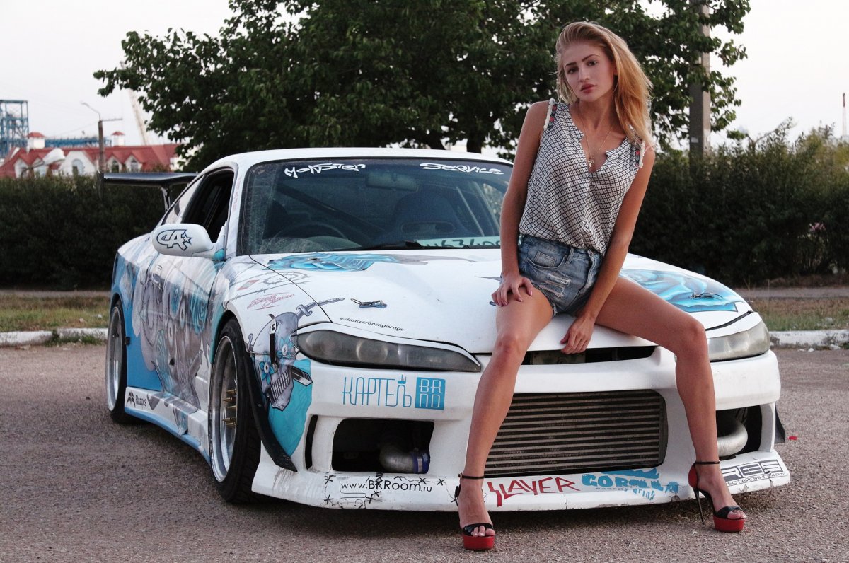 Nissan Silvia s15 and girls