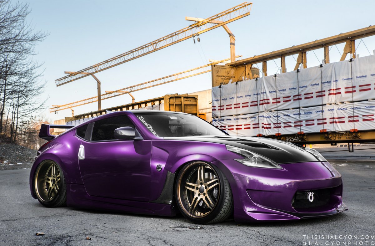 Nissan 370z фиолетовый