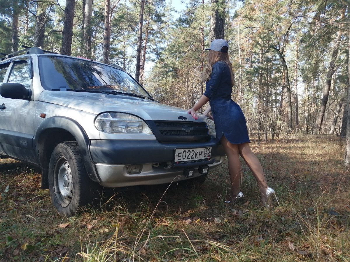 Нива Шевроле в грязи 343