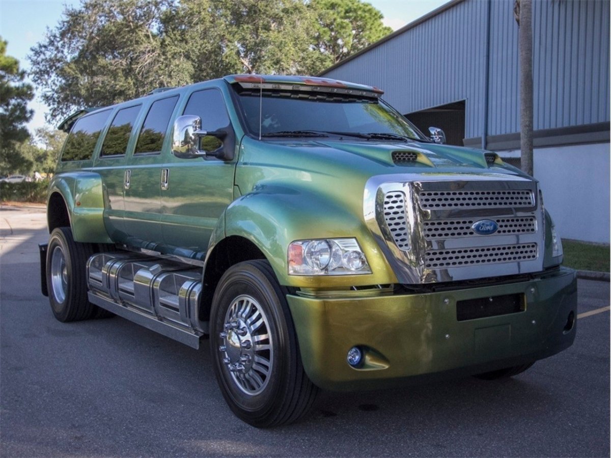 Автомобиль Ford f 650