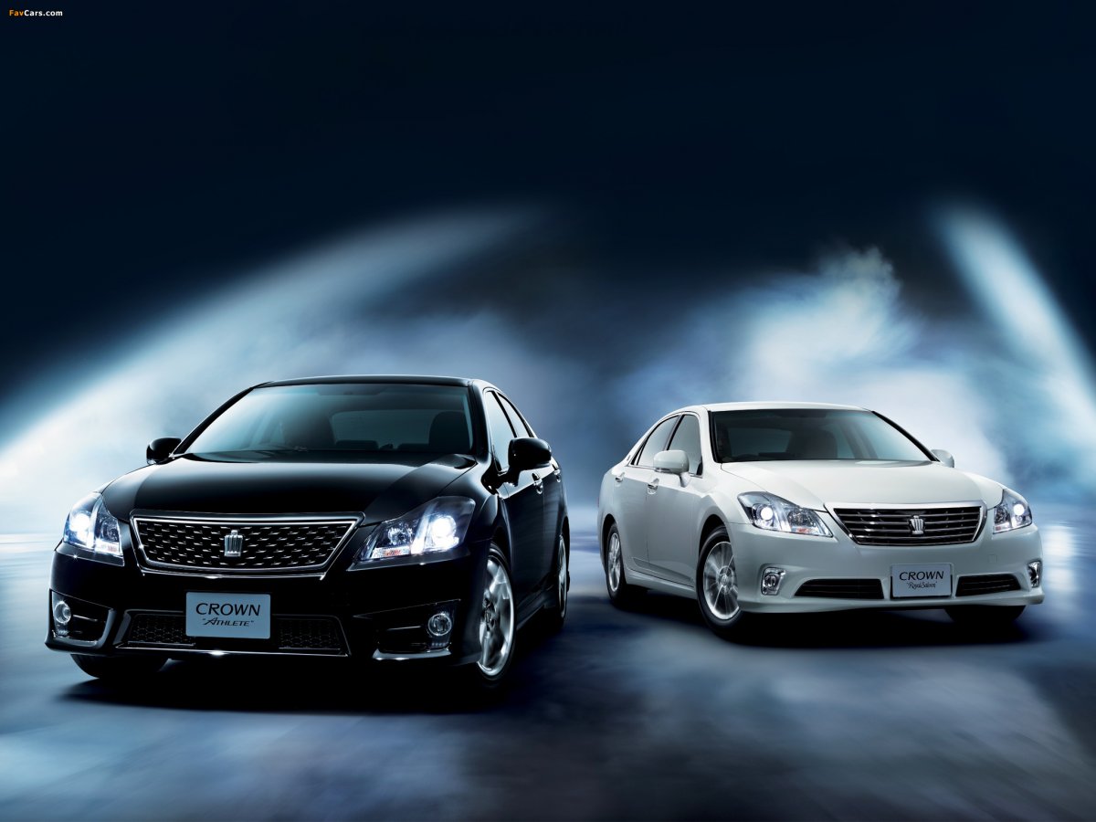 Toyota Crown Royal Saloon 2010