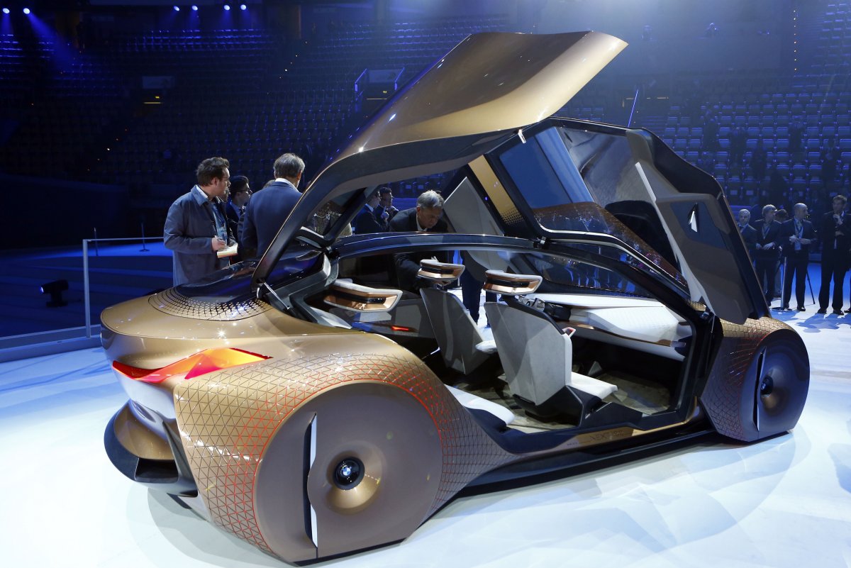 Bugatti 2020 Centodieci автомобиль