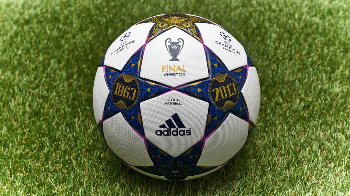 Мяч Лиги чемпионов 2011 финал