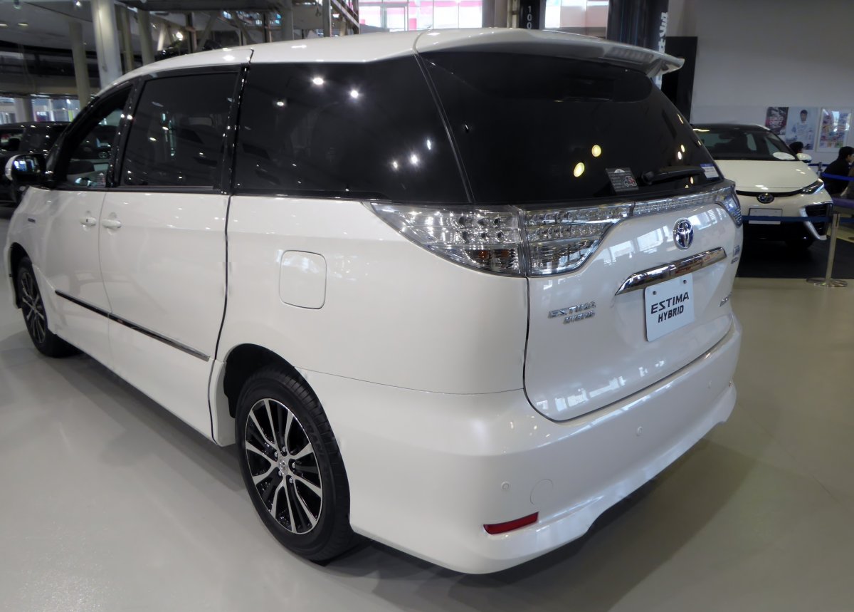 Toyota Alphard 2004