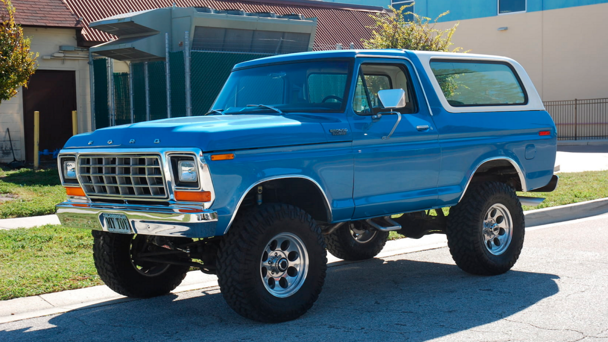 Ford Bronco 2021