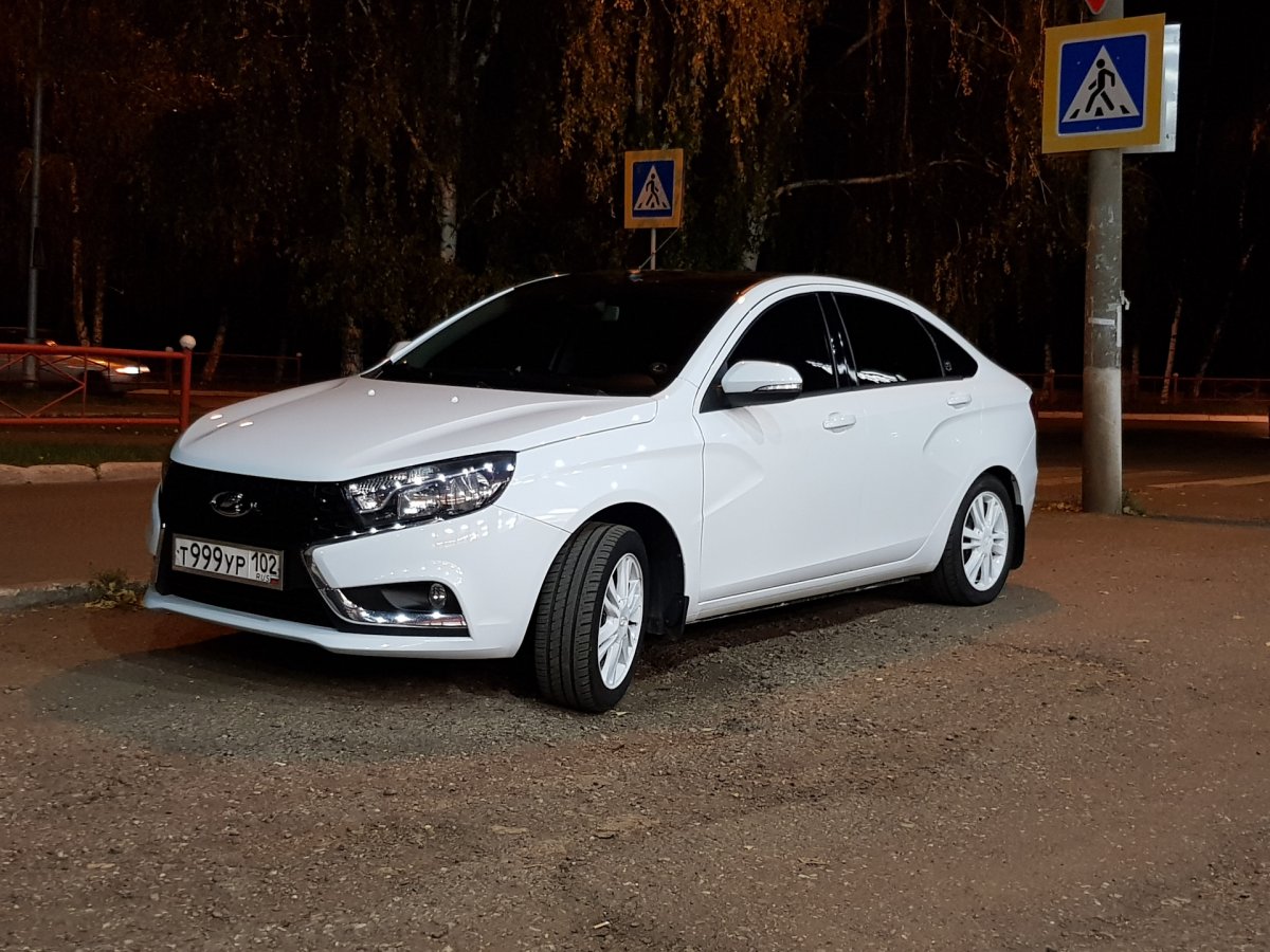 Лада Веста белая белая Lada Vesta