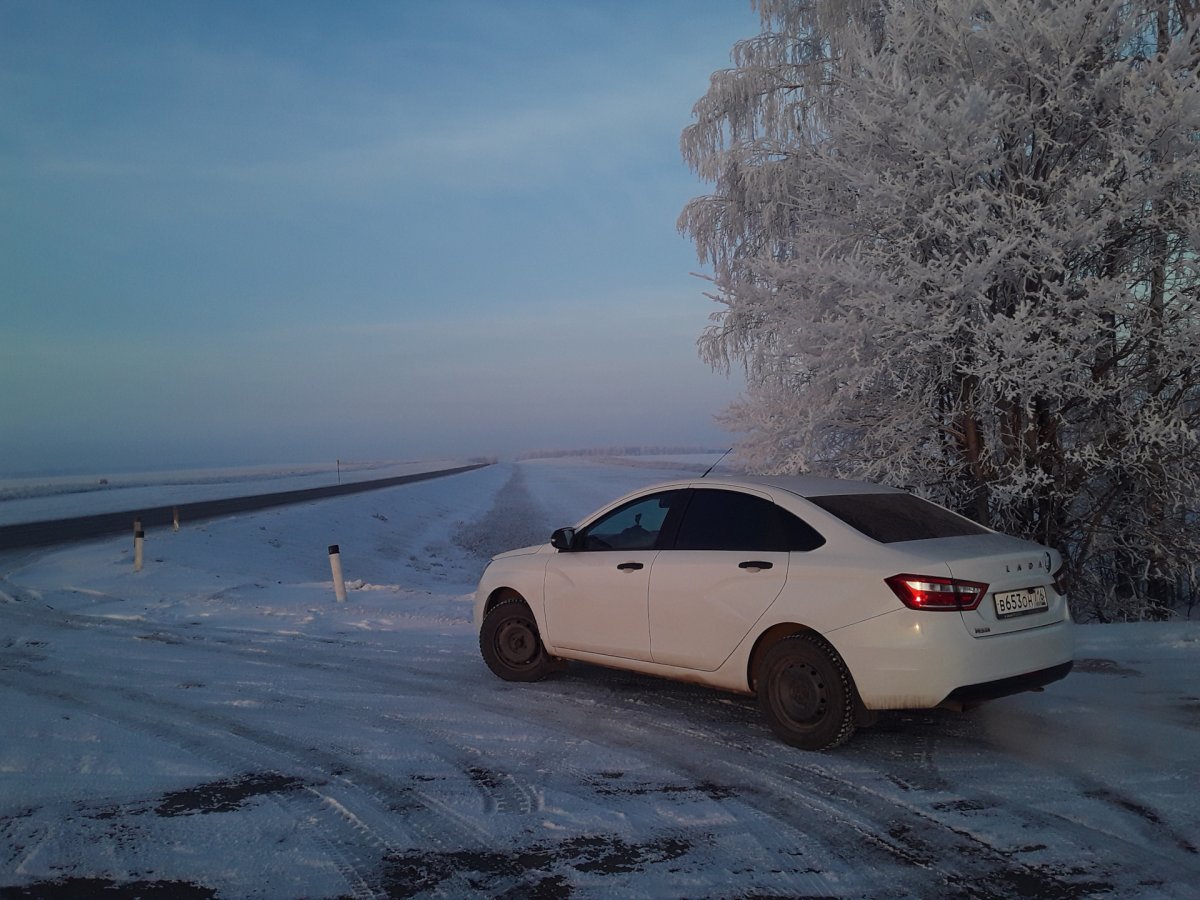 Lada Vesta 2018 белый