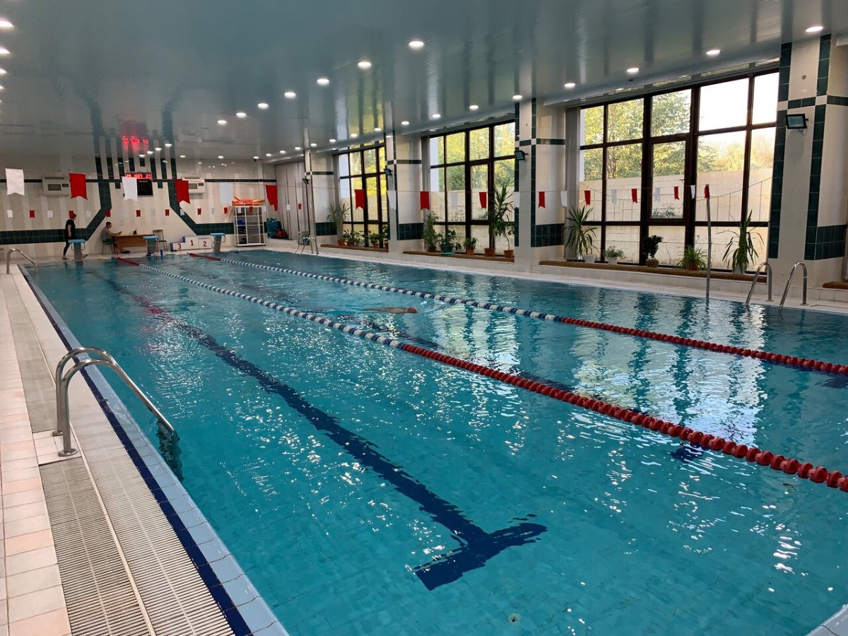 Школа плавания для детей Москва