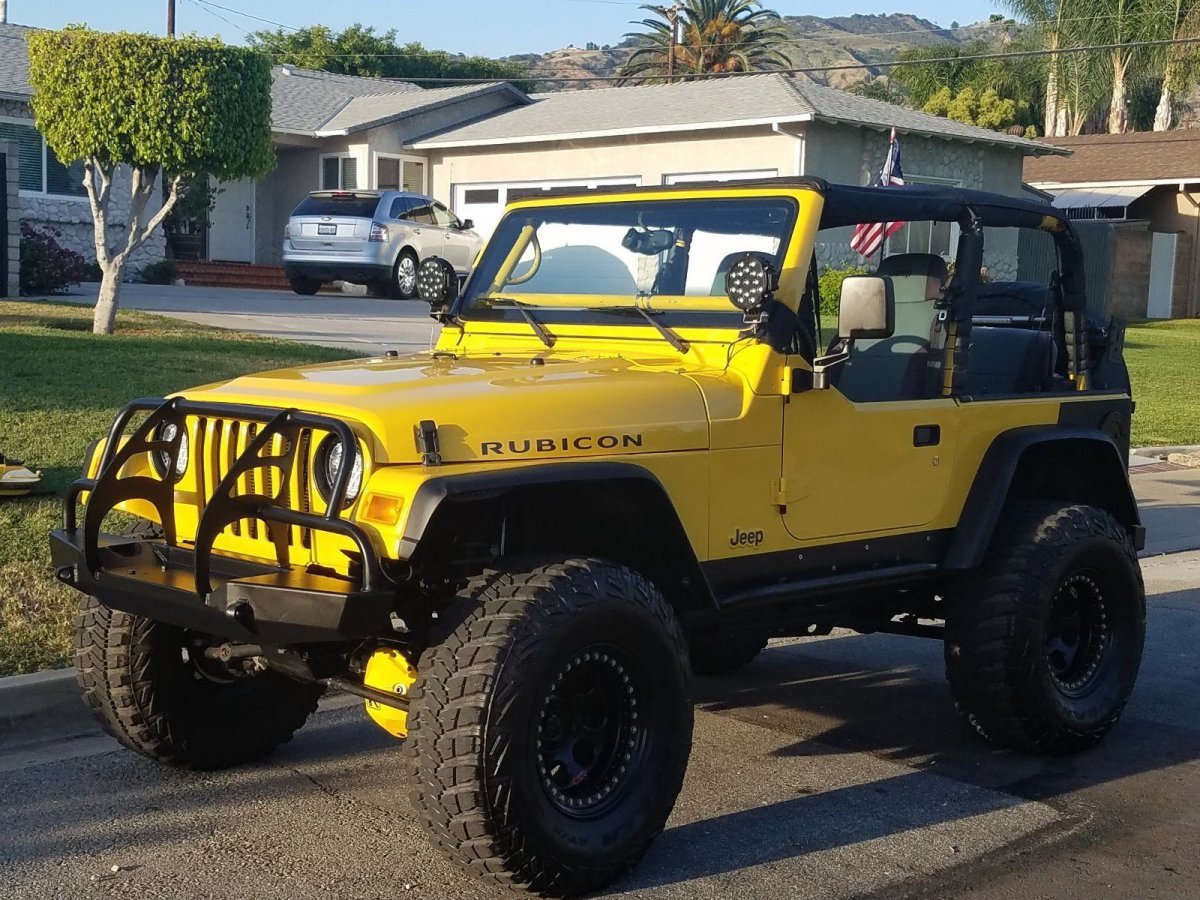 Jeep Wrangler Rubicon Yellow