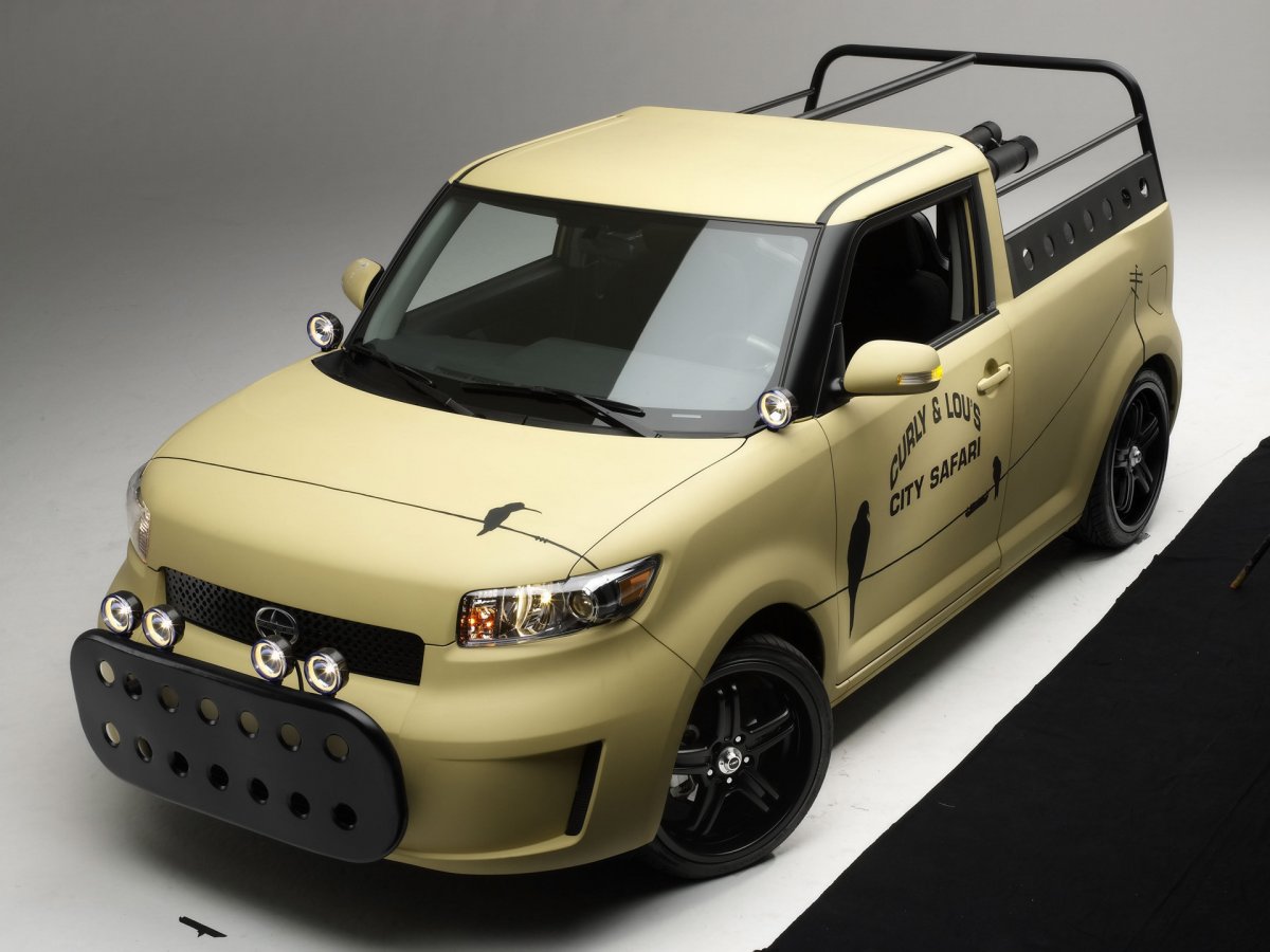 Scion XB 2