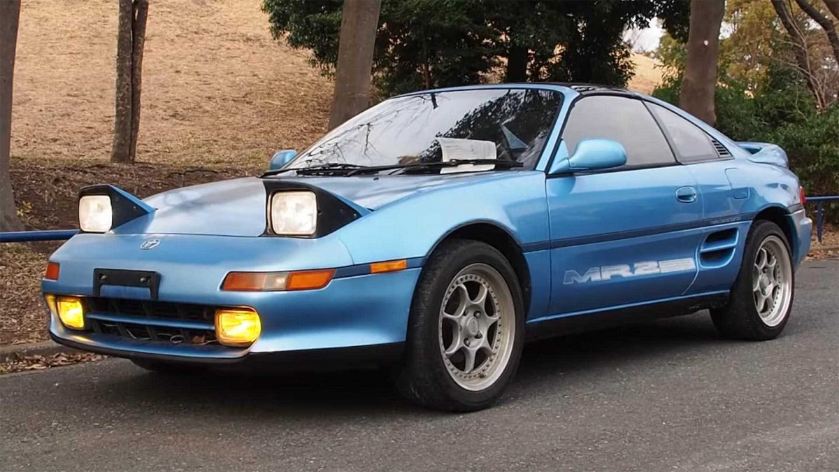 Toyota Mr 2 Blue