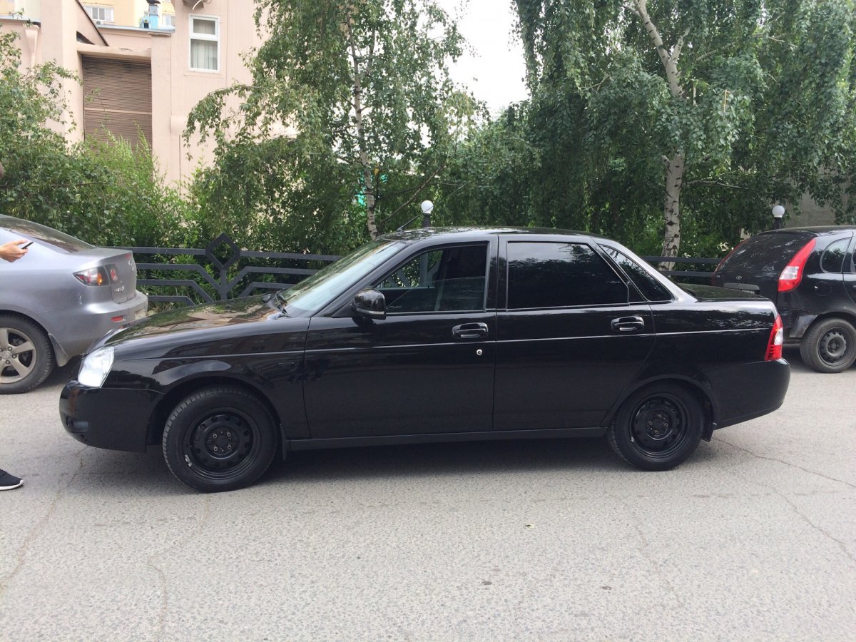 Приора седан Блэк эдишн