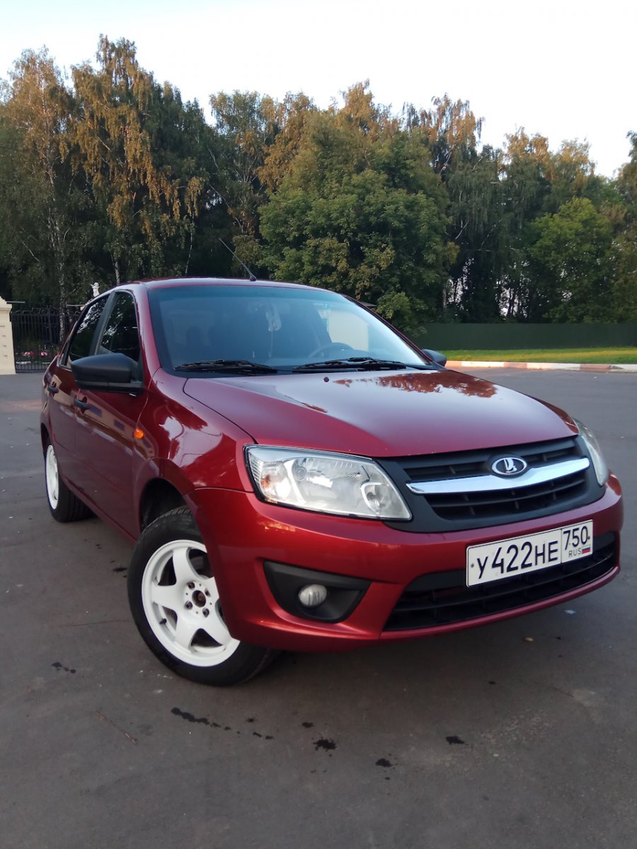 Lada (ВАЗ) Granta красная