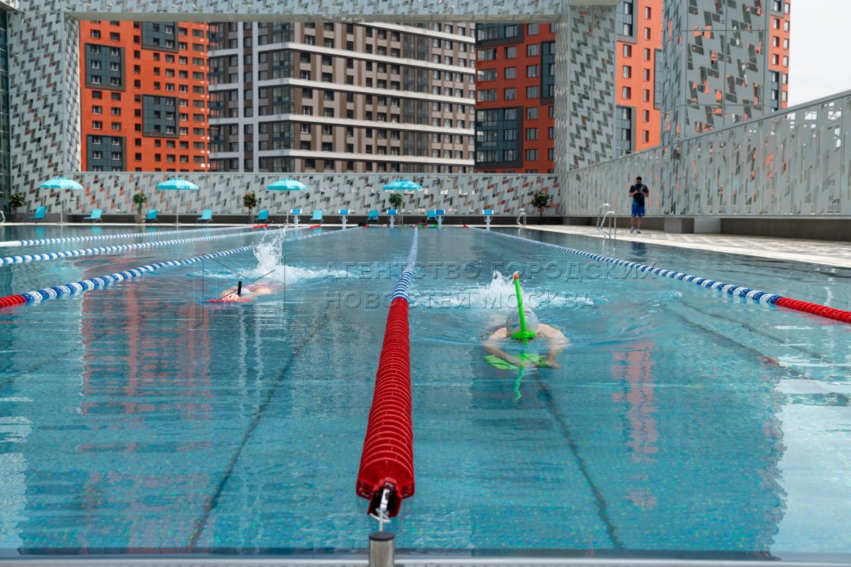 Открытый бассейн в Москве