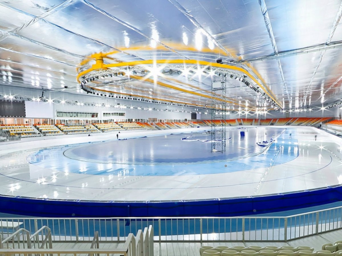 Олимпийский плавательный бассейн в Москве архитектура