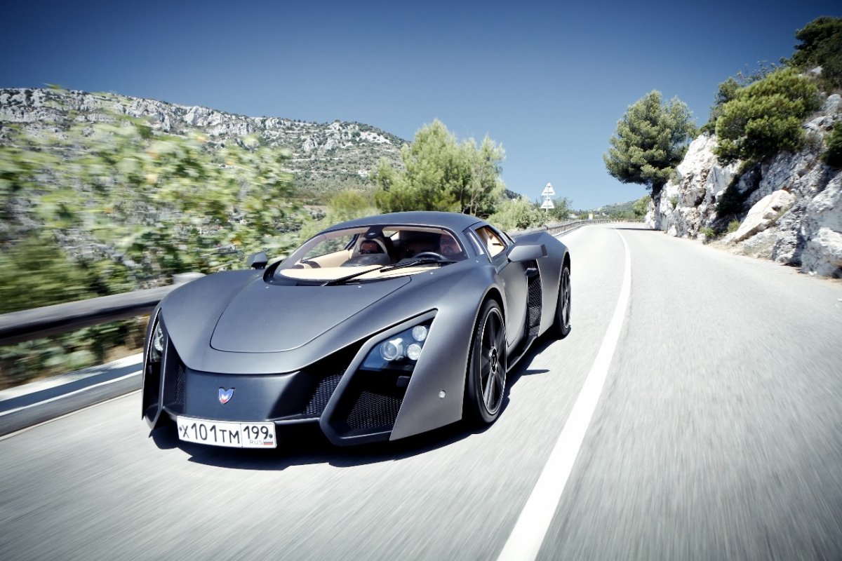 Машина Marussia b2