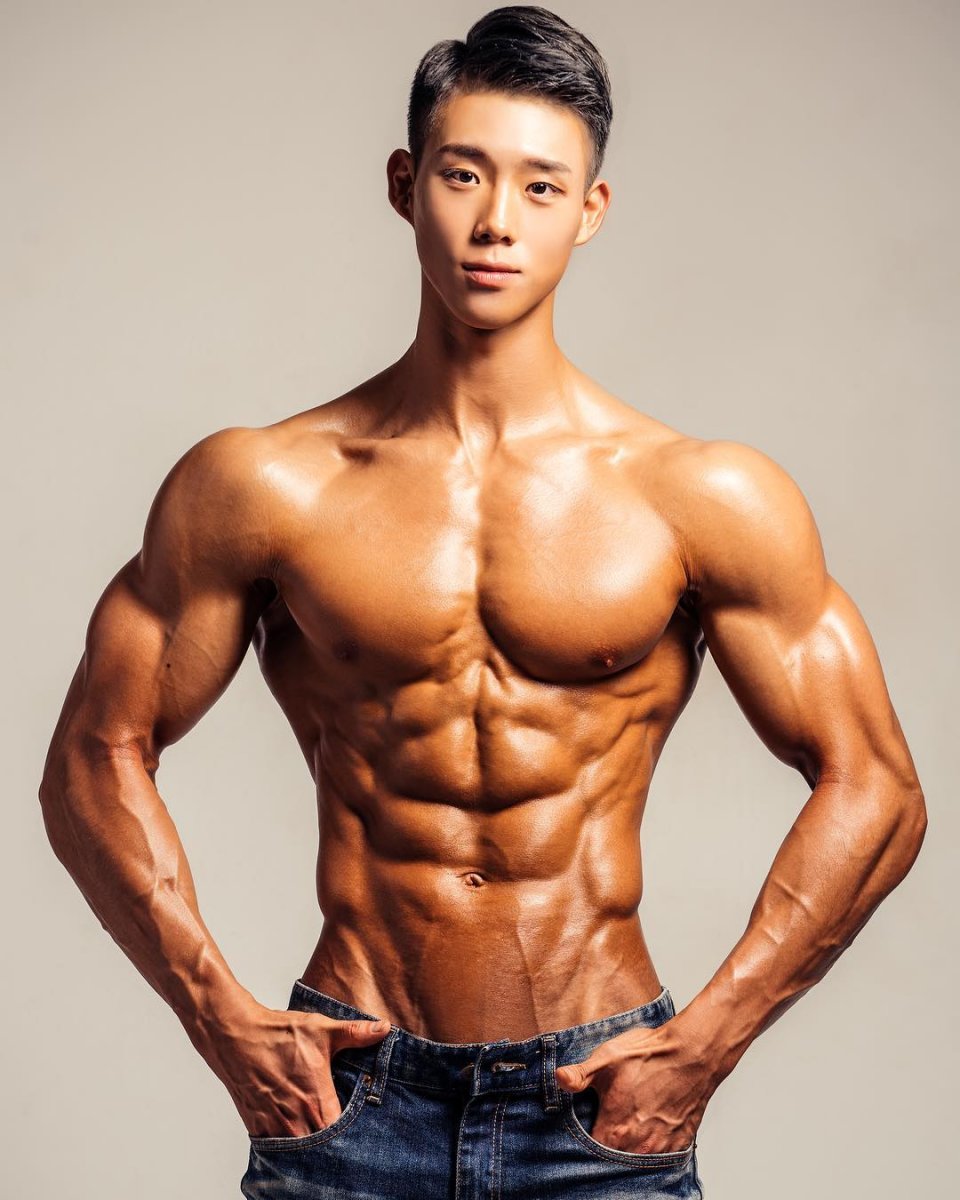 Asian Fitness model men