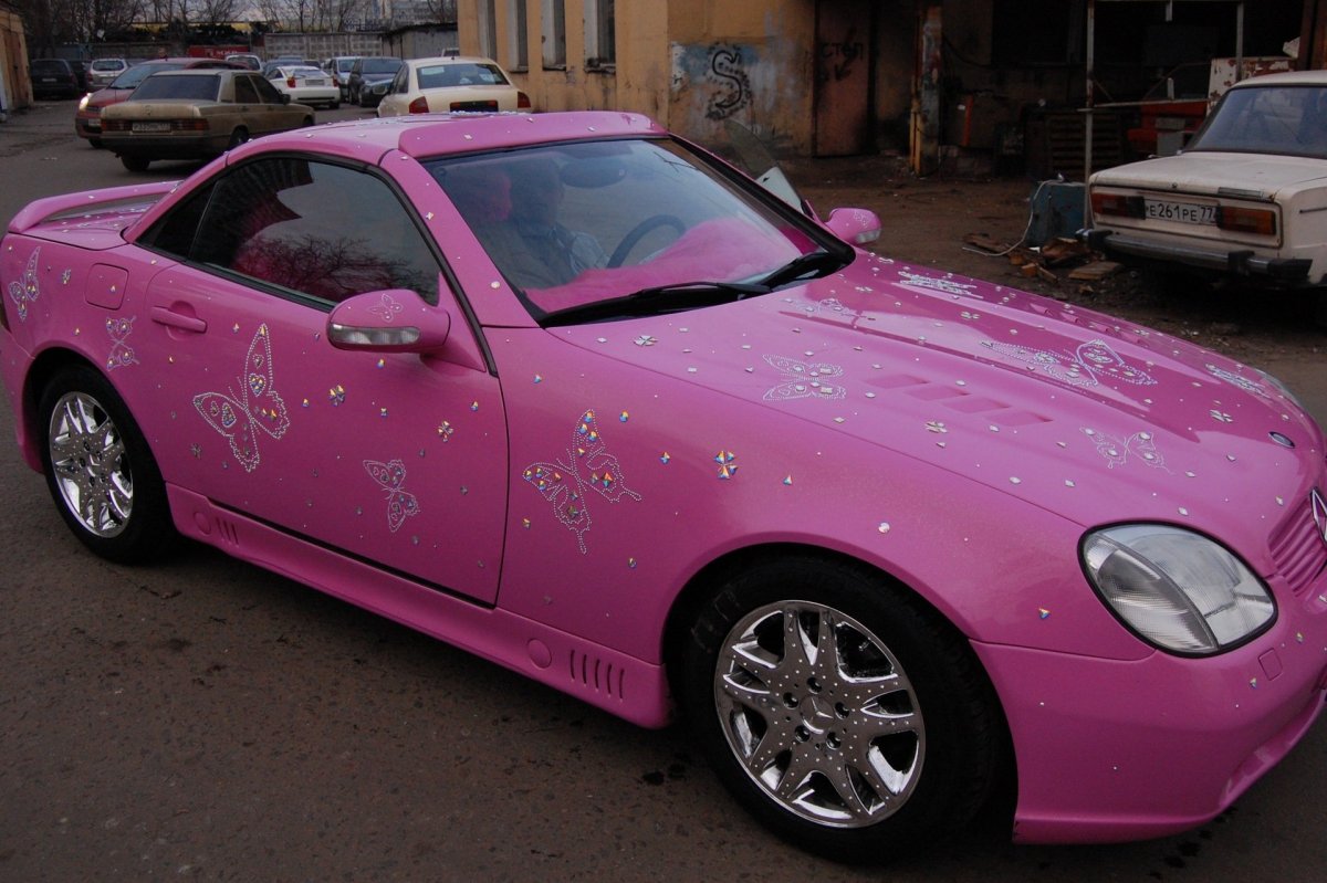 Розовая машина Гомера