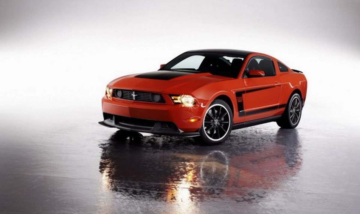 Форд Мустанг Boss 302