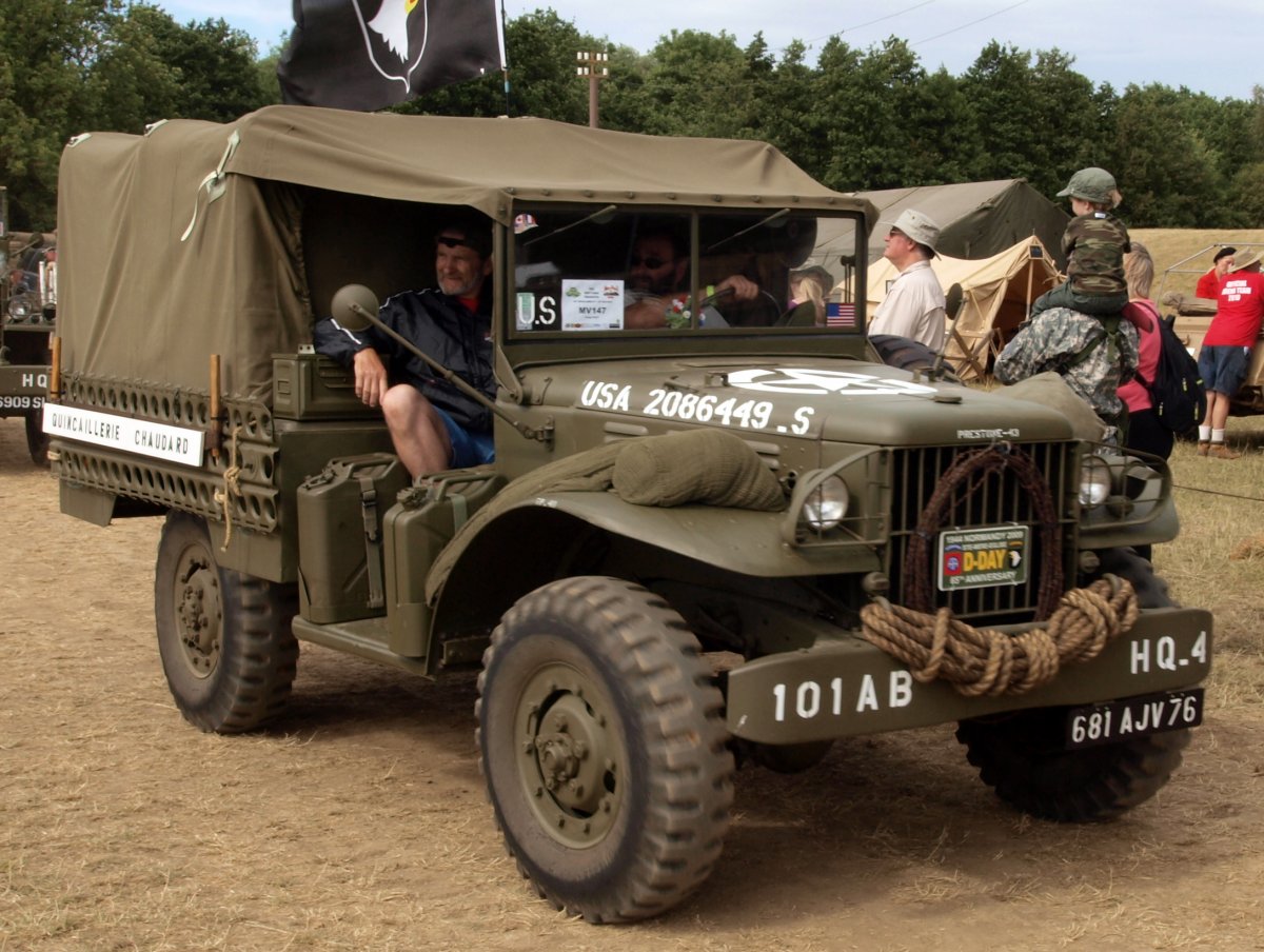 Dodge WC-55