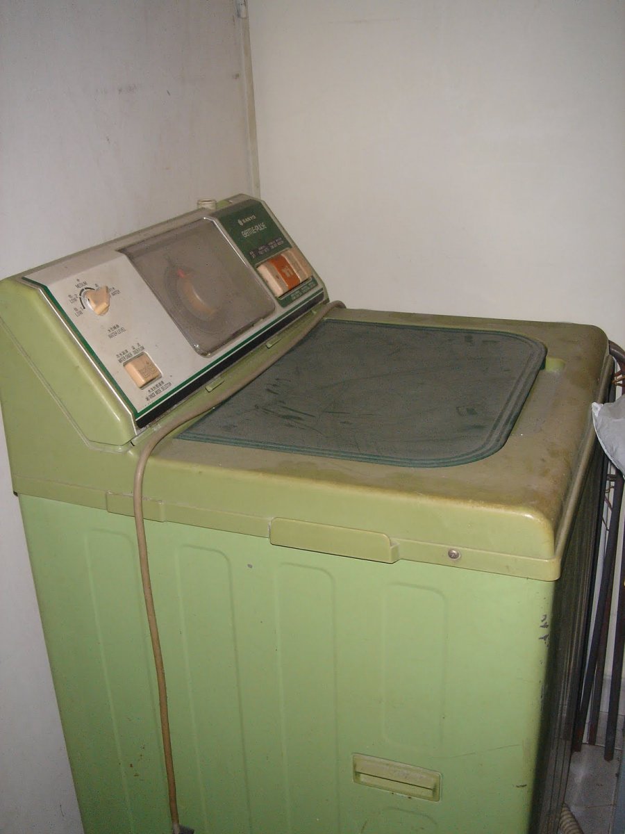 Старая стиральная машинка