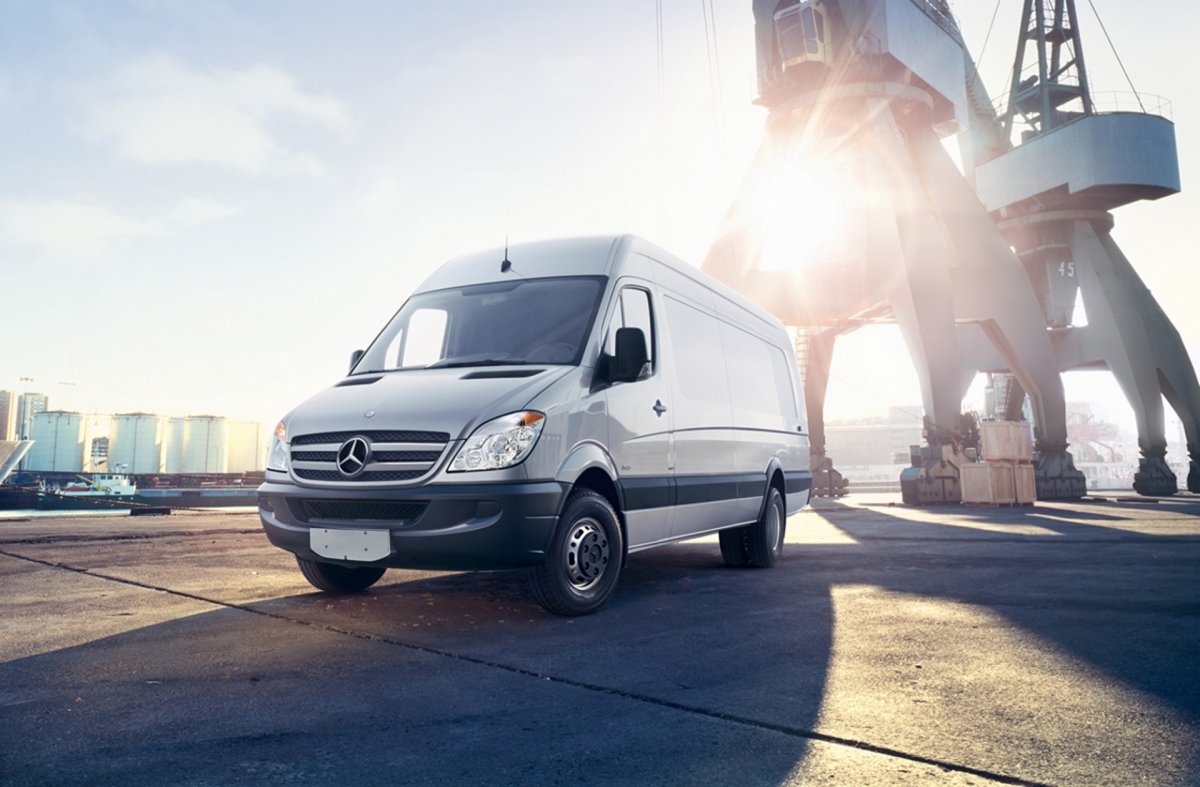 Мерседес-Бенц Sprinter Double Cab