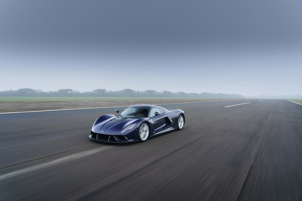 Bugatti Chiron super Sport 2021