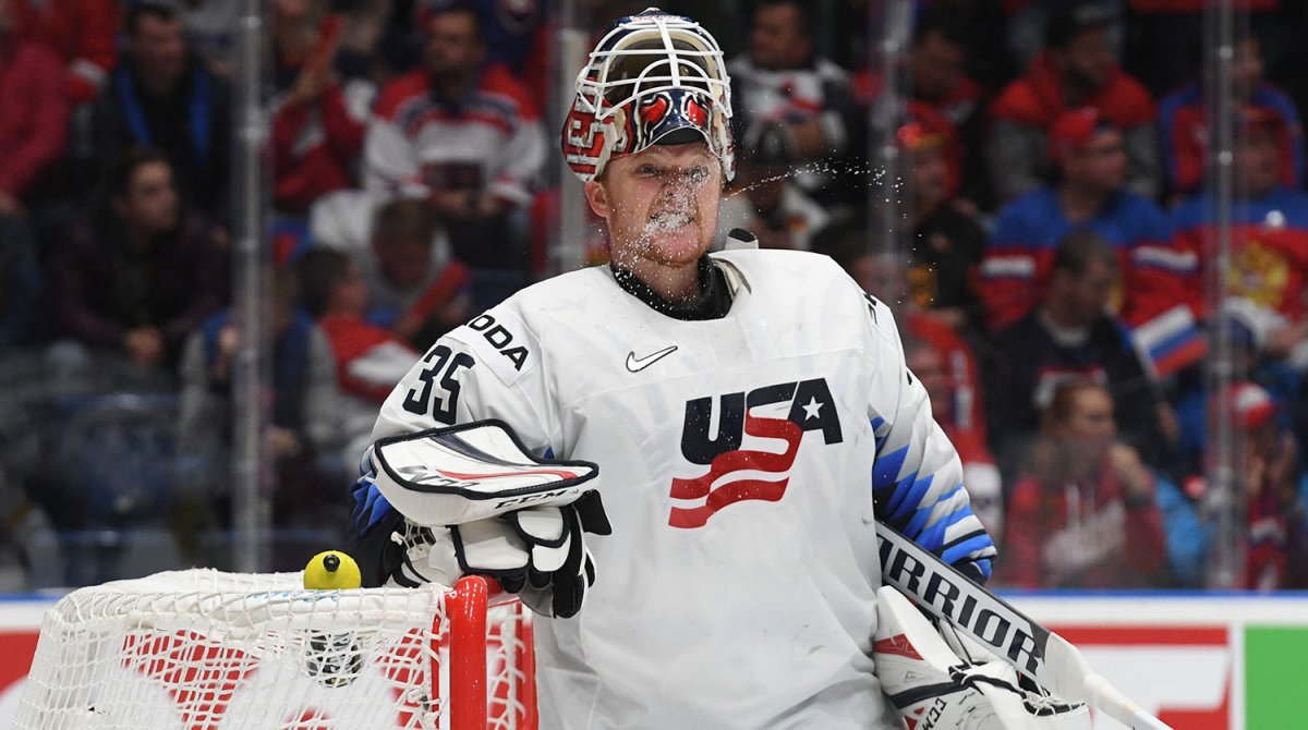 Ярослав Аскаров вратарь