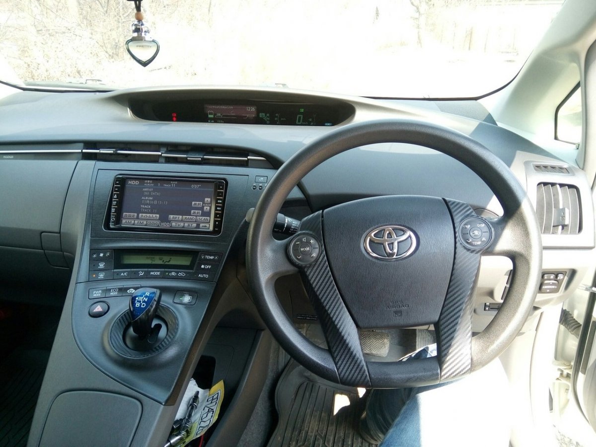 Toyota Prius 2010 салон