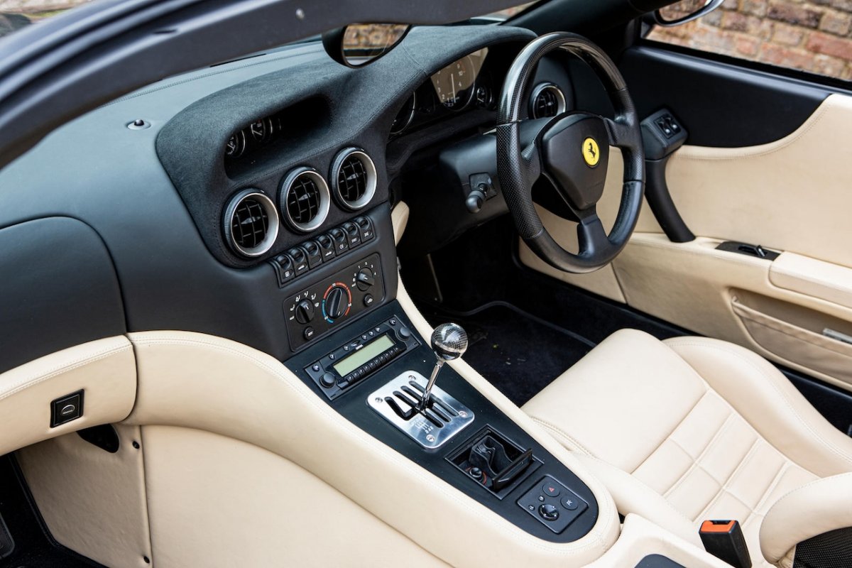 Ferrari 550 Interior